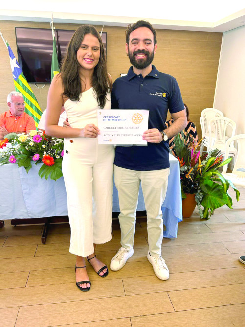 Gabriel Esteves é o mais novo associado do Rotary Clube Teresina Norte, a solenidade ocorreu durante a comemoração de 57 anos do Rotary - (Arquivo Pessoal)