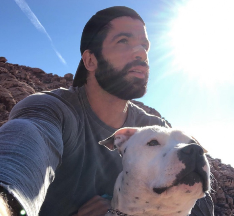 Kadu Parga, maior líder do BBB, atende Uma Thurman e Djokovic nos EUA