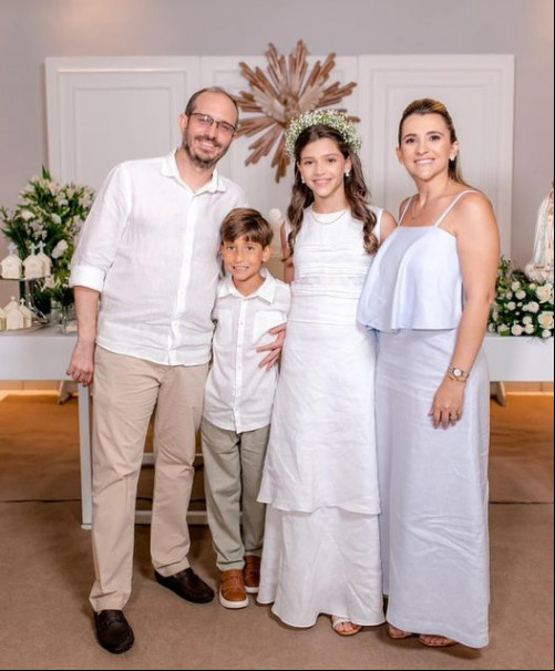 Parabéns para o aniversariante de domingo (7/4) o empresário Jorge Tajra Neto comemorou em family