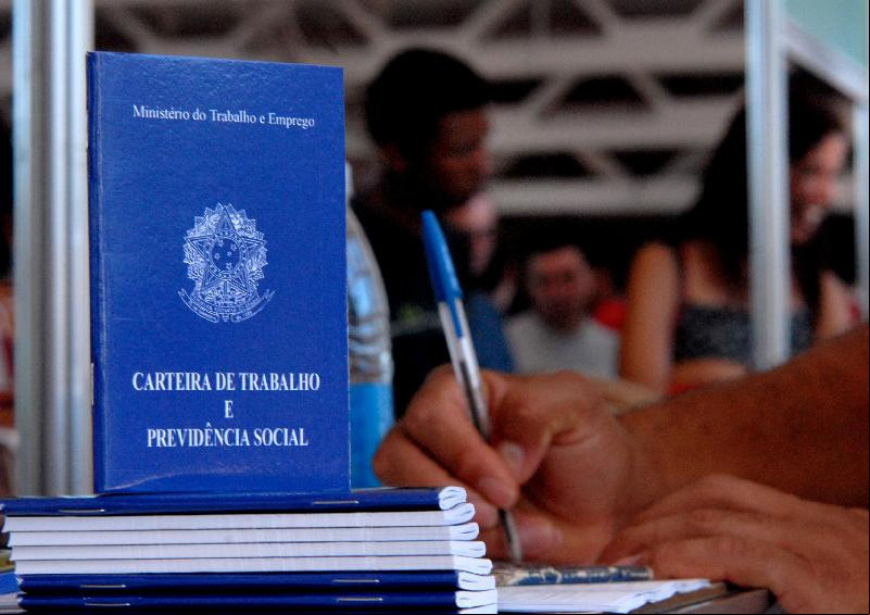 e aqui as vagas desta Quarta-Feira divulgadas no 'Classificados do Trabalho'