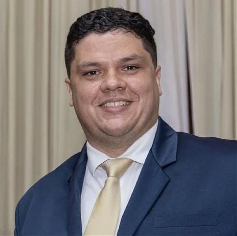 Saiba quem é Leôndidas Júnior, que vai assumir o lugar de Tatiana Medeiros na Câmara - (Reprodução/Instagram)