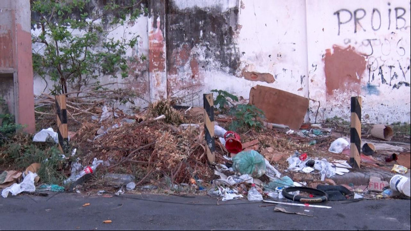 Garis paralisam atividades por 24h e Teresina amanhece sem limpeza pública