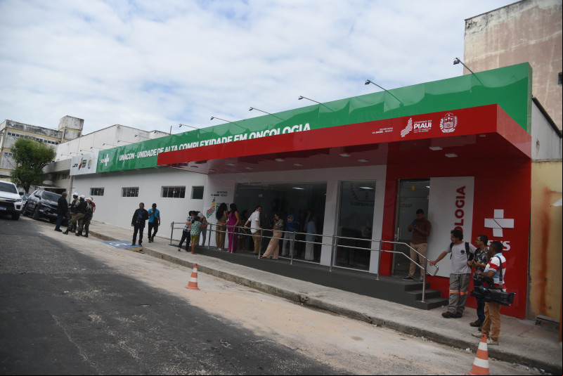 Centro de Oncologia do HGV é inaugurado e Governo anuncia mais três Unacons no Piauí