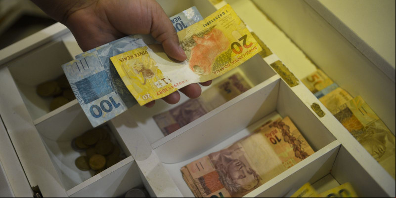 Valores a receber: 40 milhões de pessoas têm dinheiro esquecido em bancos