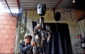 Esculpindo o futuro: esculturas de ferro por Braga Tepi